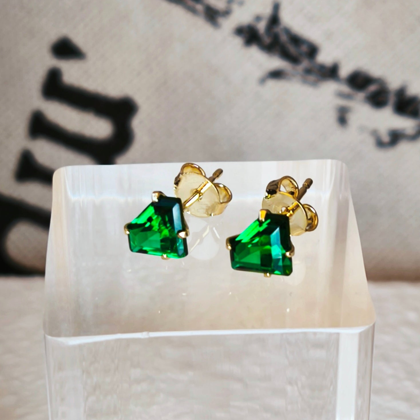 Earrings "Destello de Esmeralda"