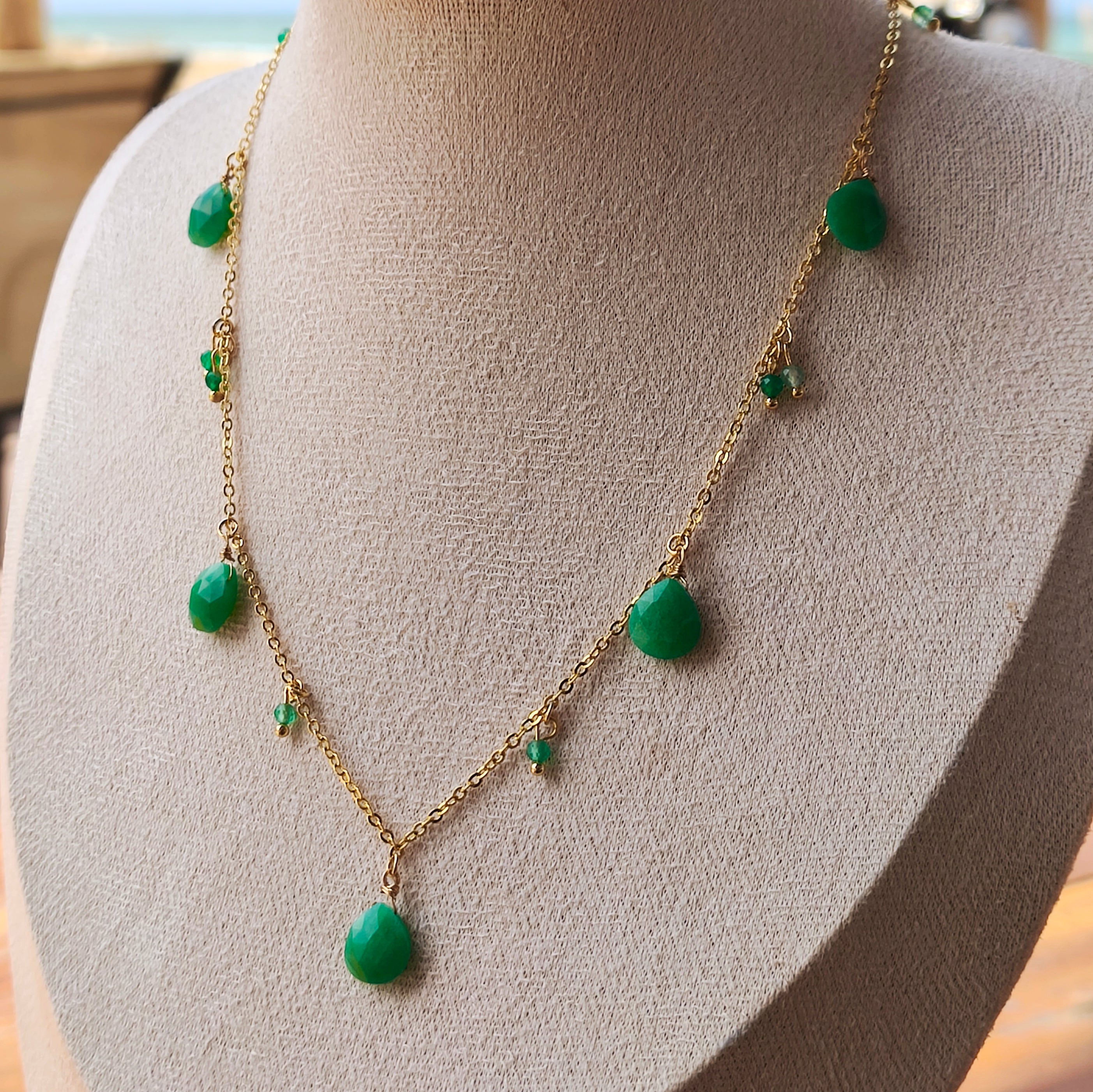 Necklace “Lluvia de Esmeralda”