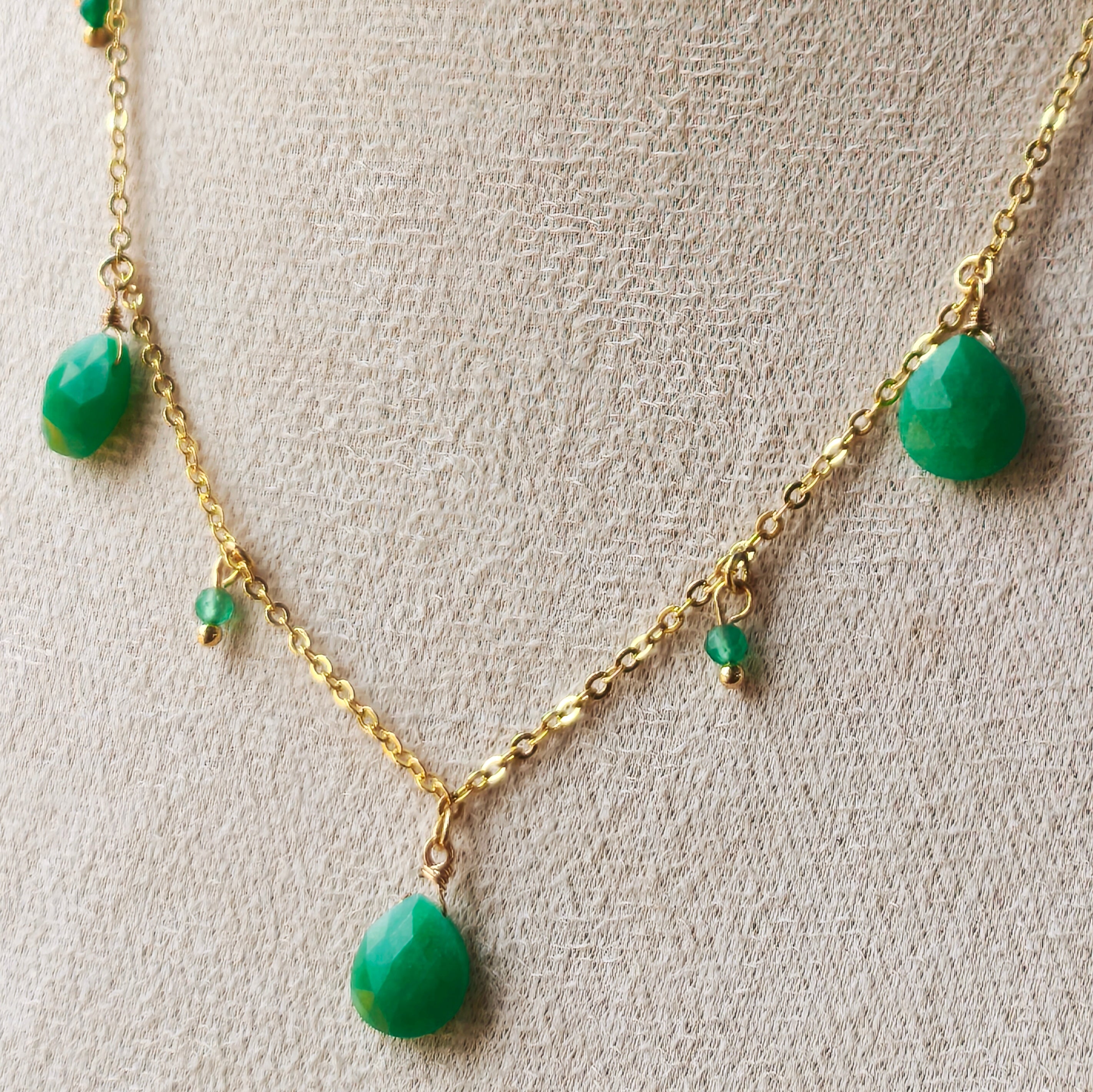 Necklace “Lluvia de Esmeralda”