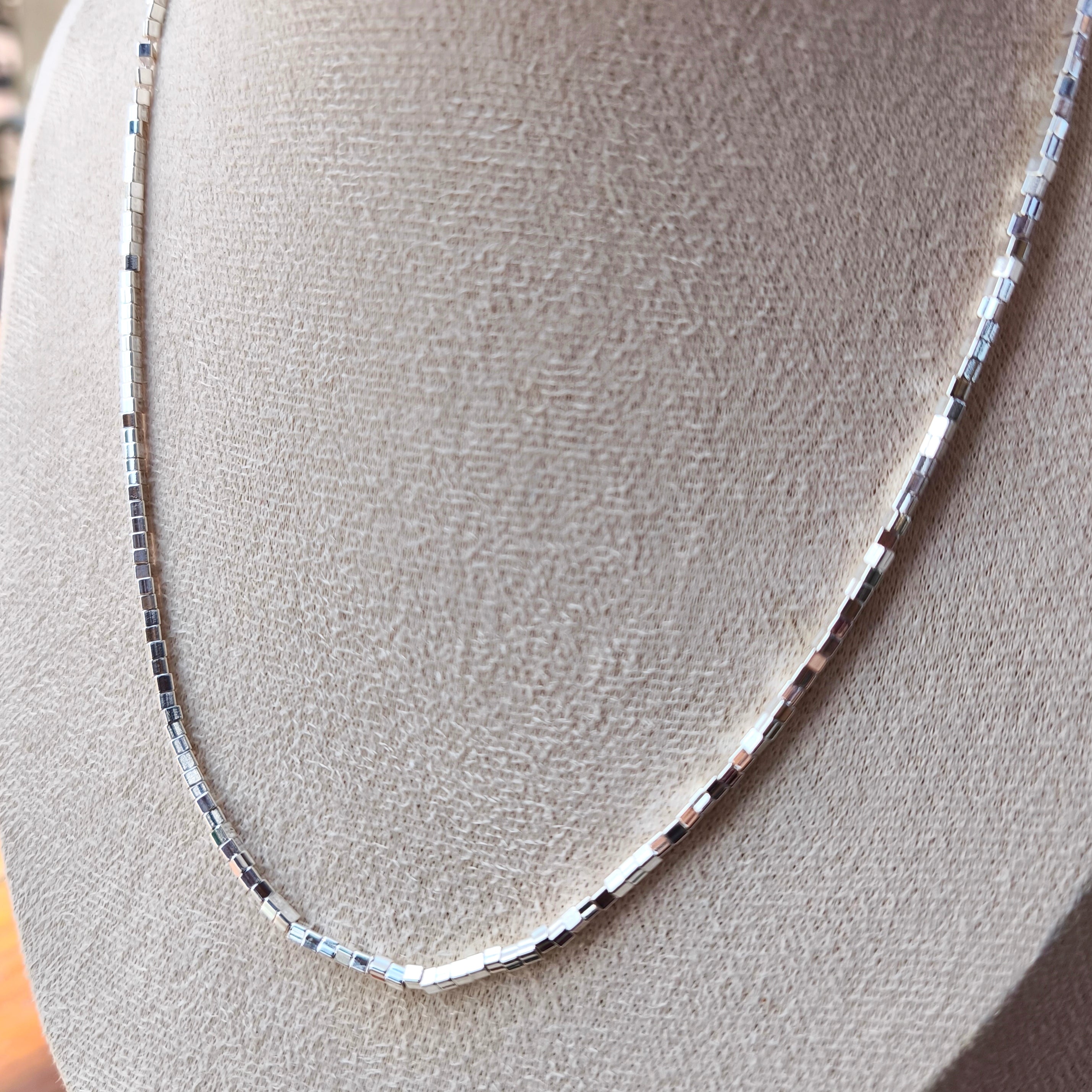 Necklace "Hilo de Sol"